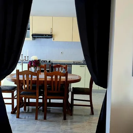 Dolac Apartment