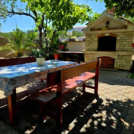 Dolac Sveti Filip i Jakov